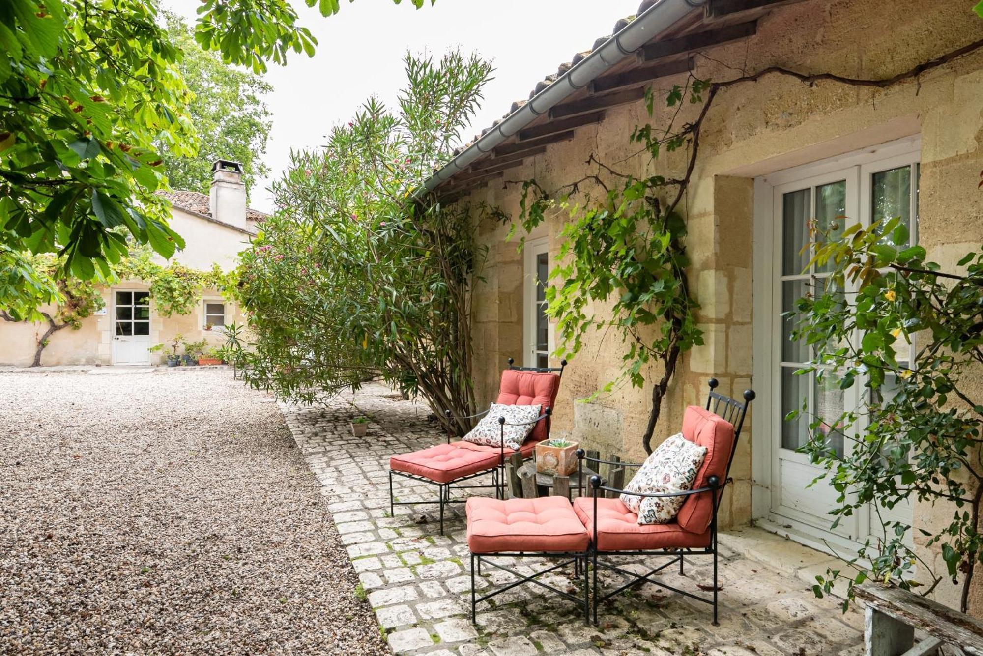 Lugon et l’Ile du Carney Chateau De La Vieille Chapelle الغرفة الصورة